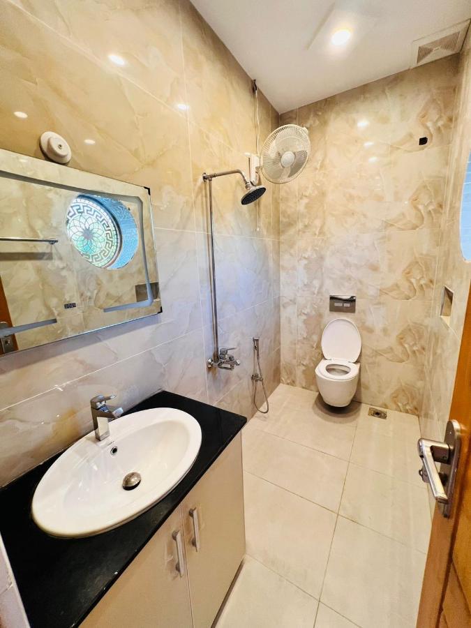 Pak Capital Guest House Исламабад Экстерьер фото
