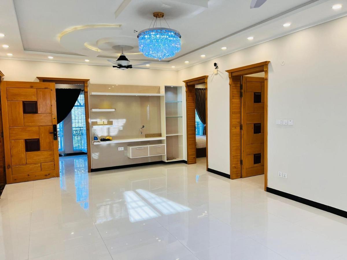 Pak Capital Guest House Исламабад Экстерьер фото